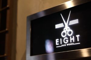 店舗サインで集客力アップ！3つの工夫