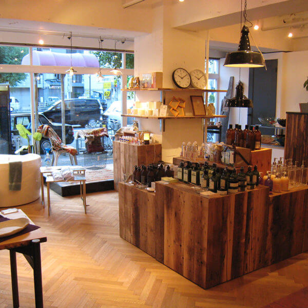 INTERIOR SHOP